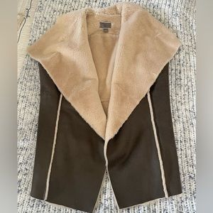 Chelsea28 faux fur lined suede vest in size medium